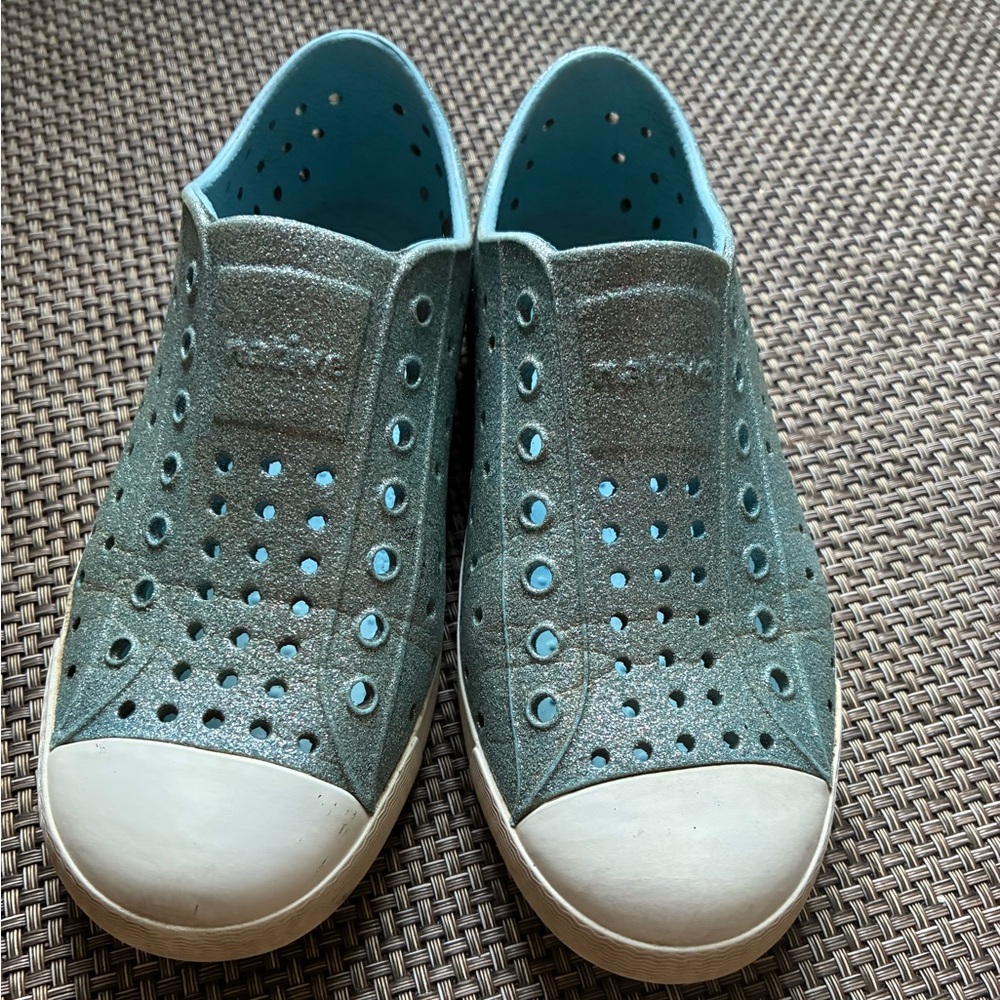 Native Blue Sparkly Water Shoes